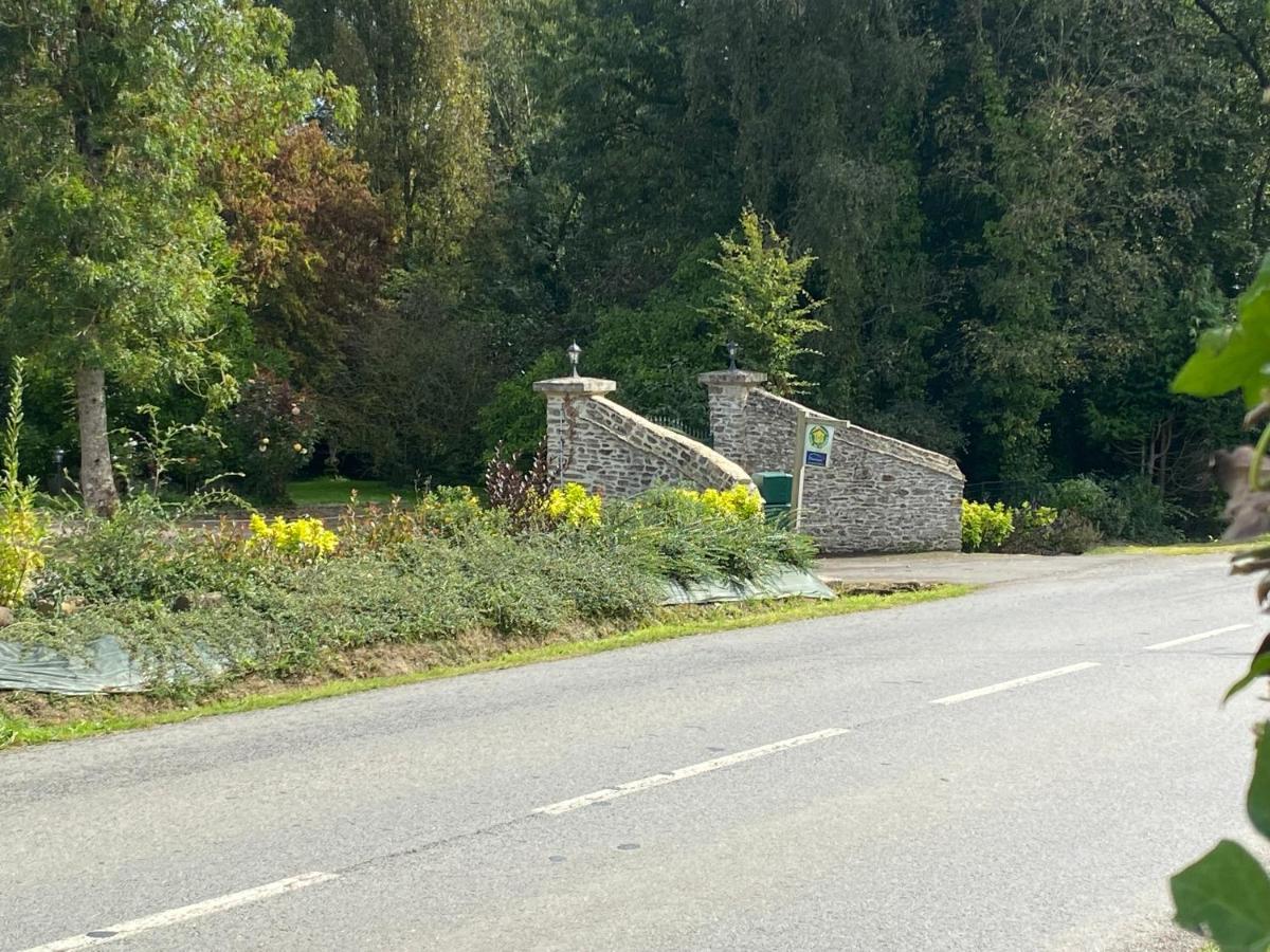 Le Pont De Benneville Cahagnes Luaran gambar